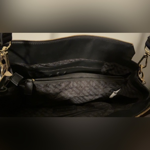 Large Steve Madden Purse - Picture 5 of 6
